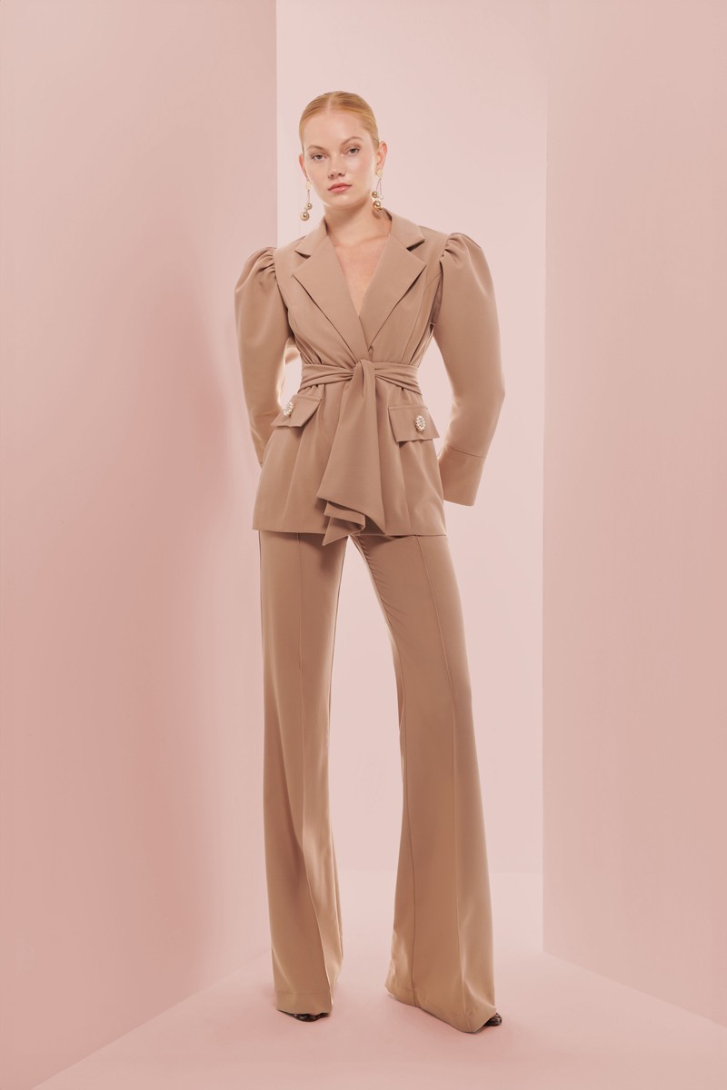 Pantalón Palazzo Crepe camel  para invitada