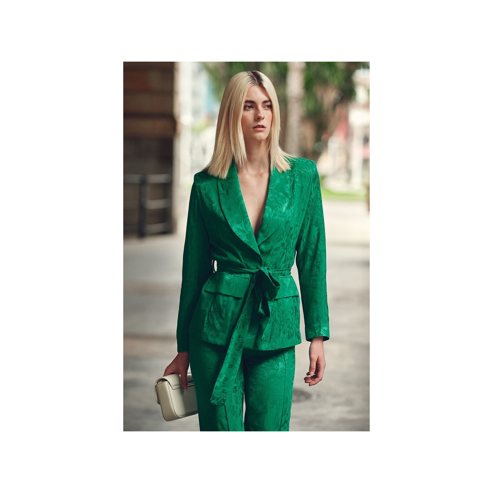 Chaqueta blazer jacquard verde invitada