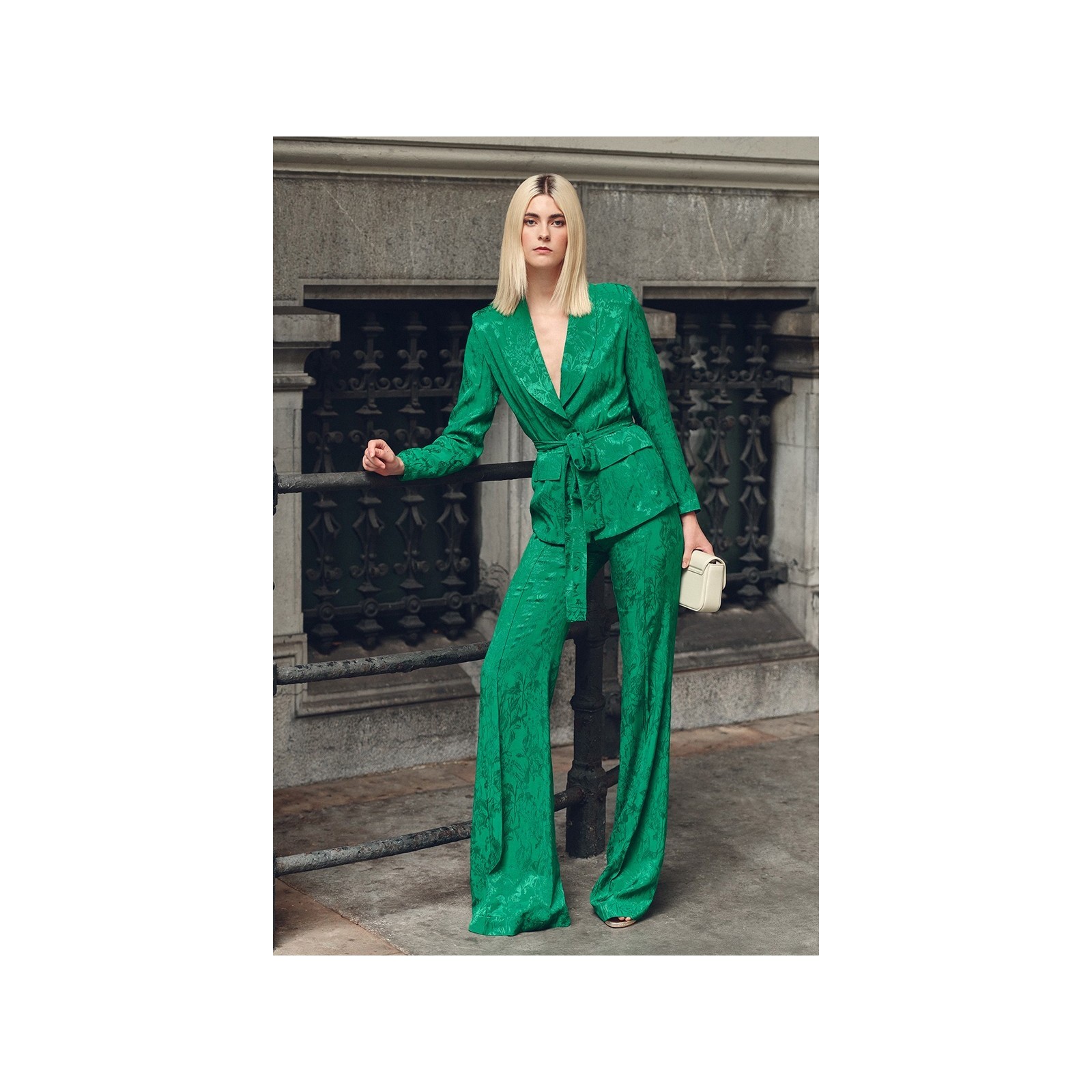 Chaqueta blazer jacquard verde invitada