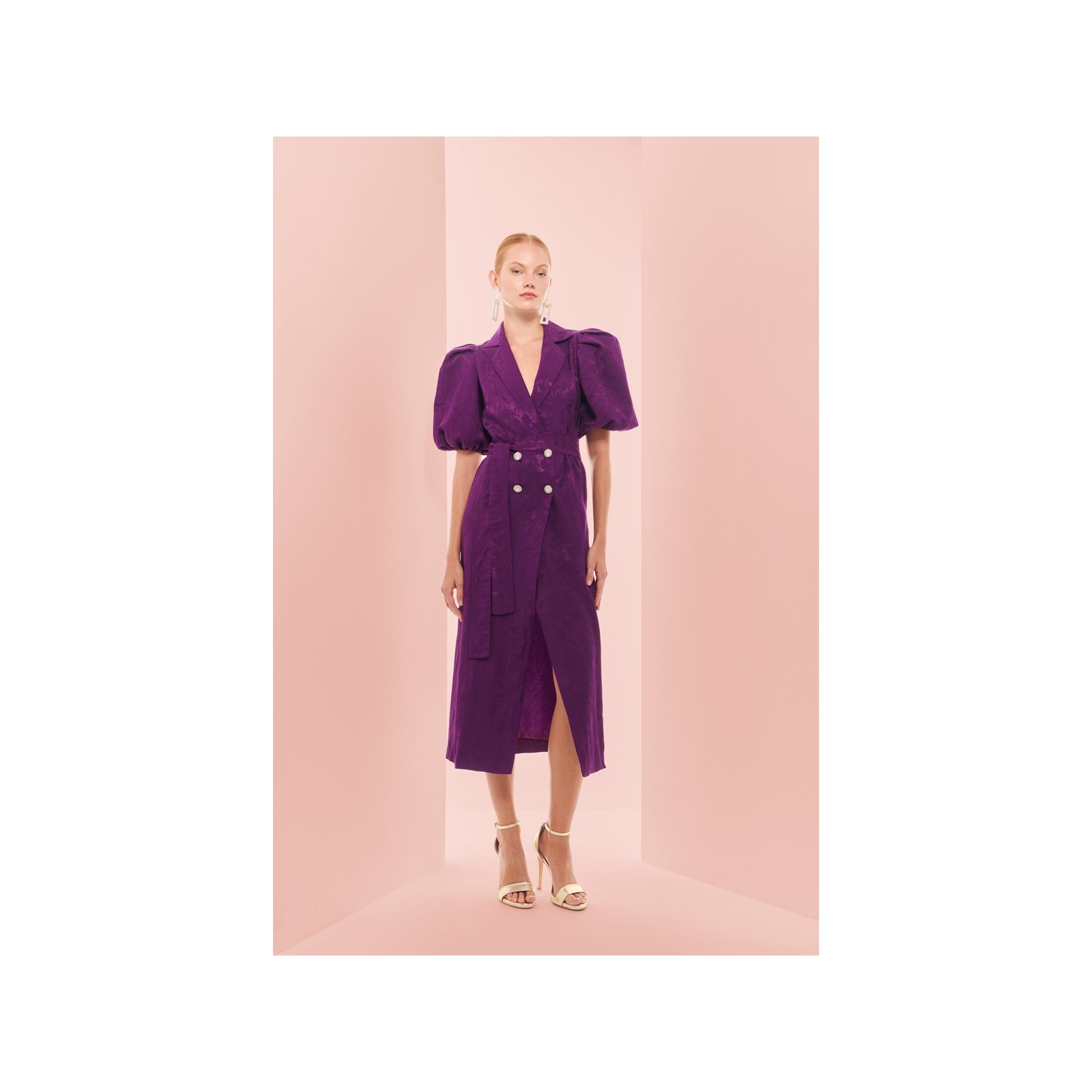 Vestido midi con mangas abullonadas rosa tornasolado y solapa negra