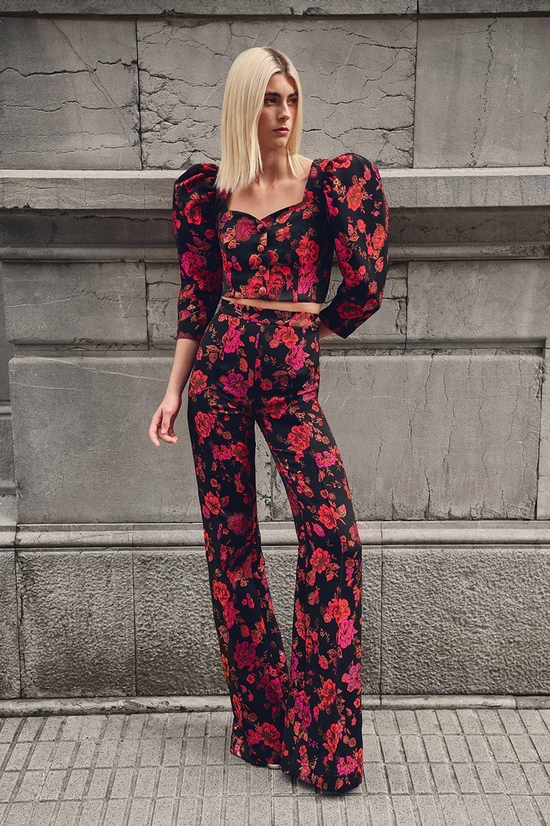 Pantalon palazzo de jacquard brocado negro con flores para invitada
