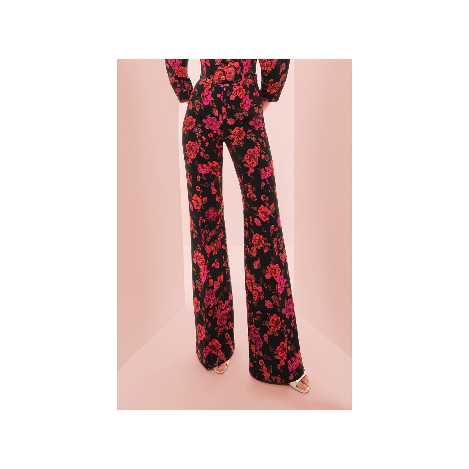 Pantalon palazzo de jacquard brocado negro con flores para invitada