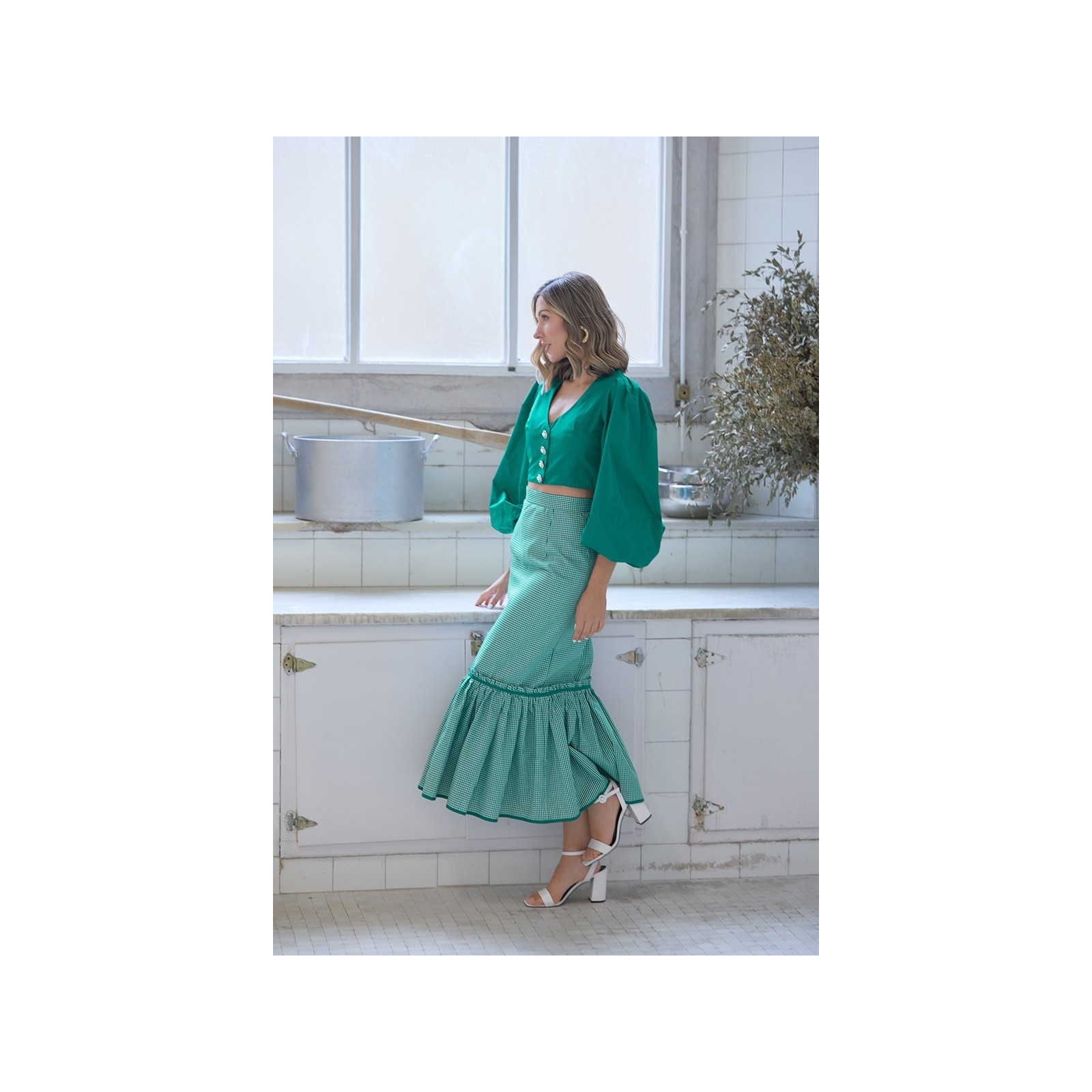 Top joya de fiesta en tafeta verde