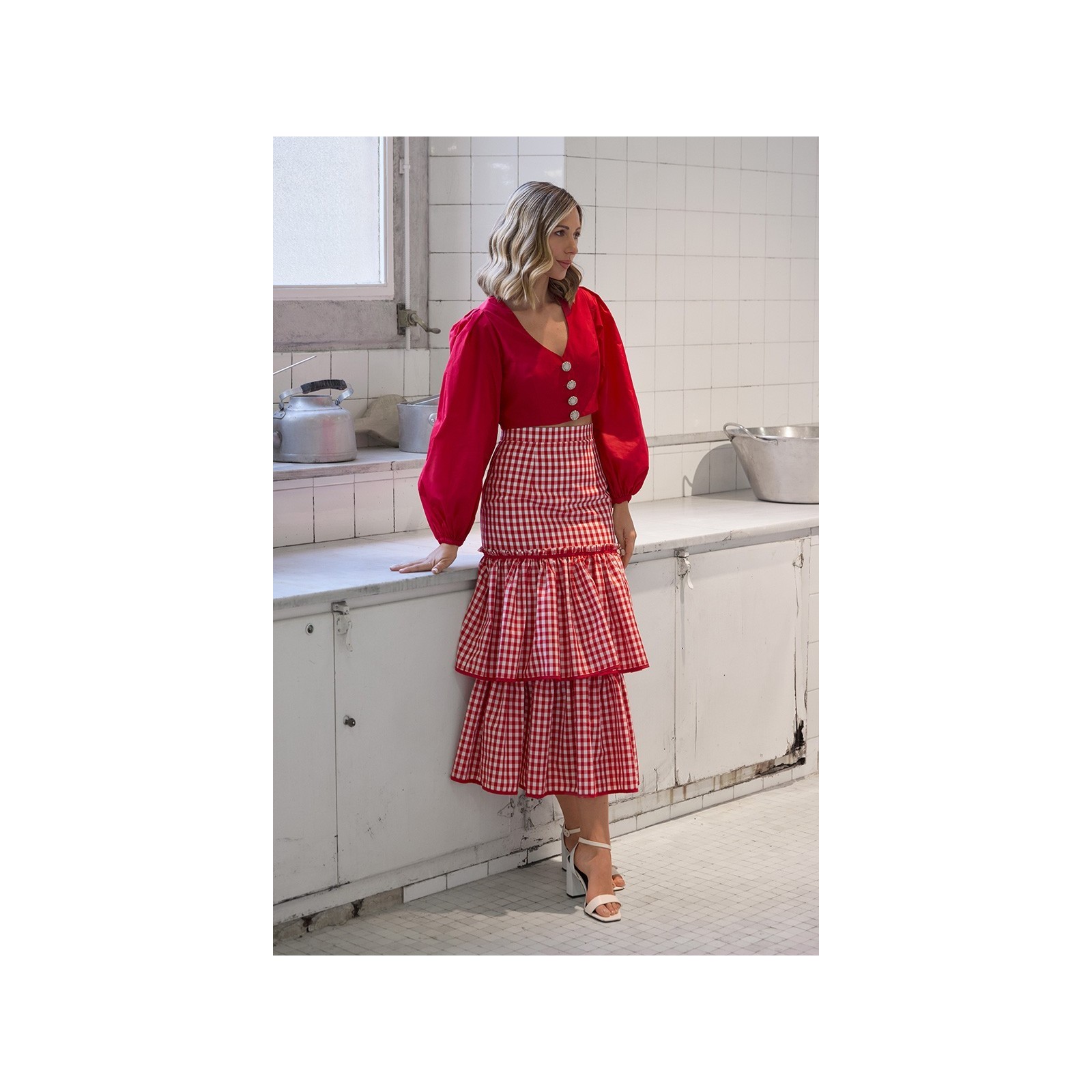 Top joya de fiesta en tafetan rojo