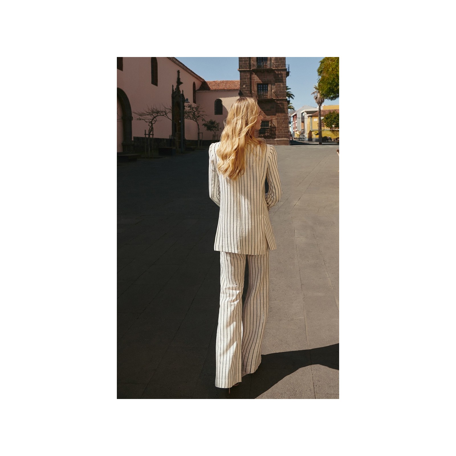 blazer de lino blanco con rayas de lentejuelas