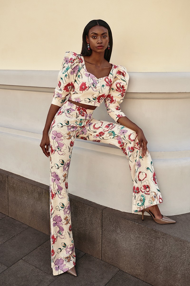 Pantalón Palazzo lino beige bordado flores  para invitada