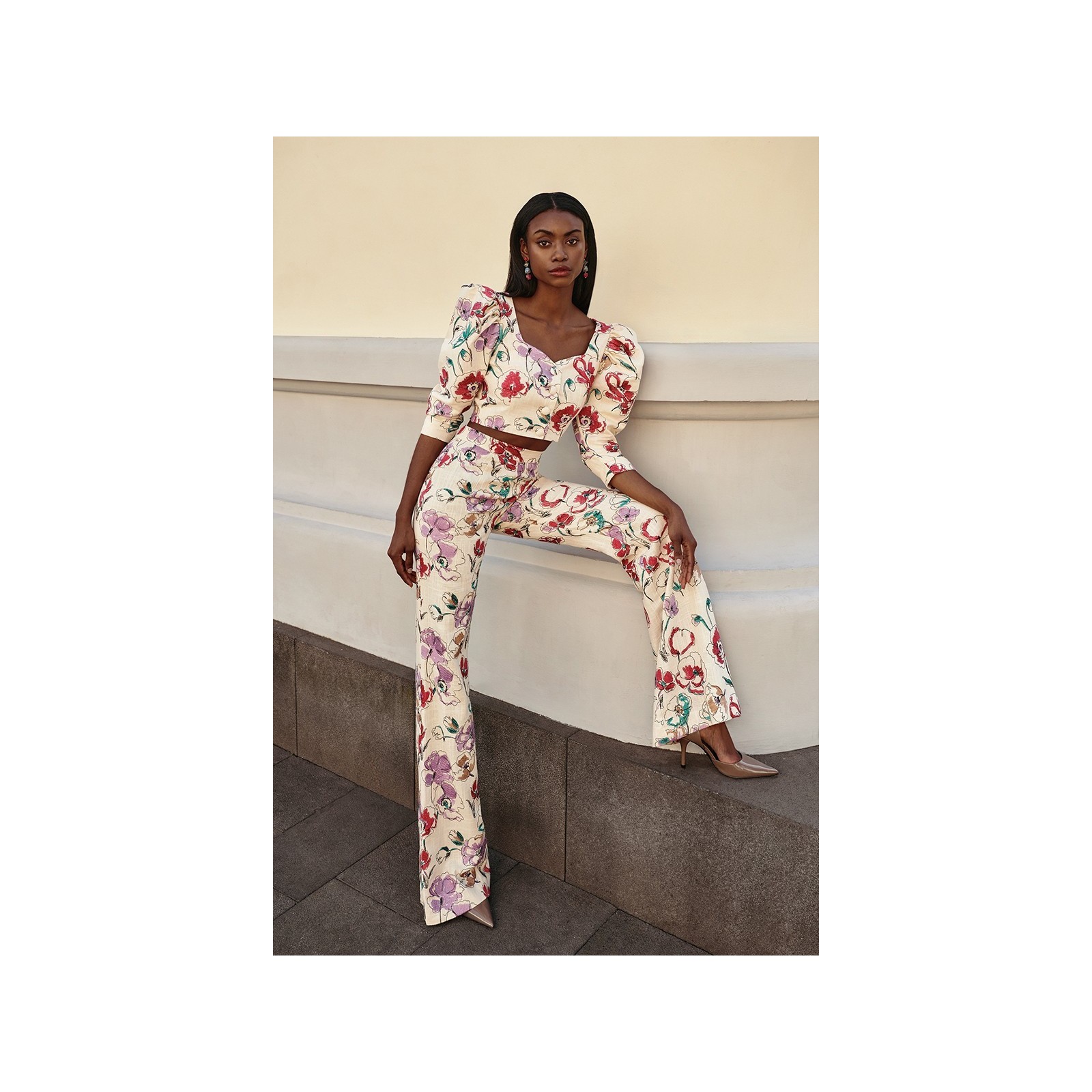 Pantalón Palazzo lino beige bordado flores  para invitada