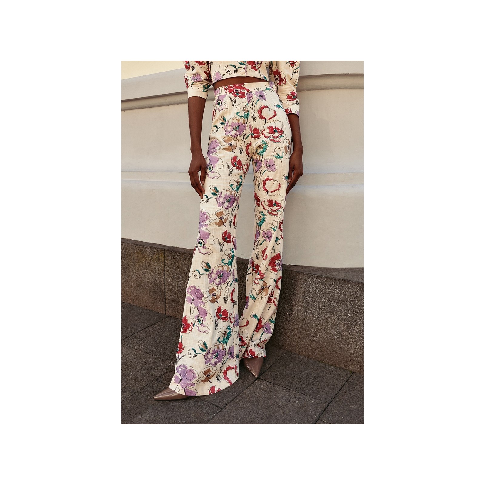 Pantalón Palazzo lino beige bordado flores  para invitada