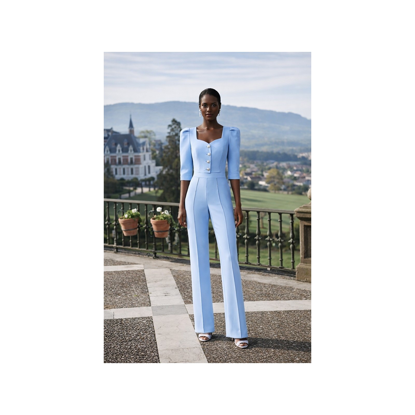 Conjunto de top joya y palazzo de crep azul