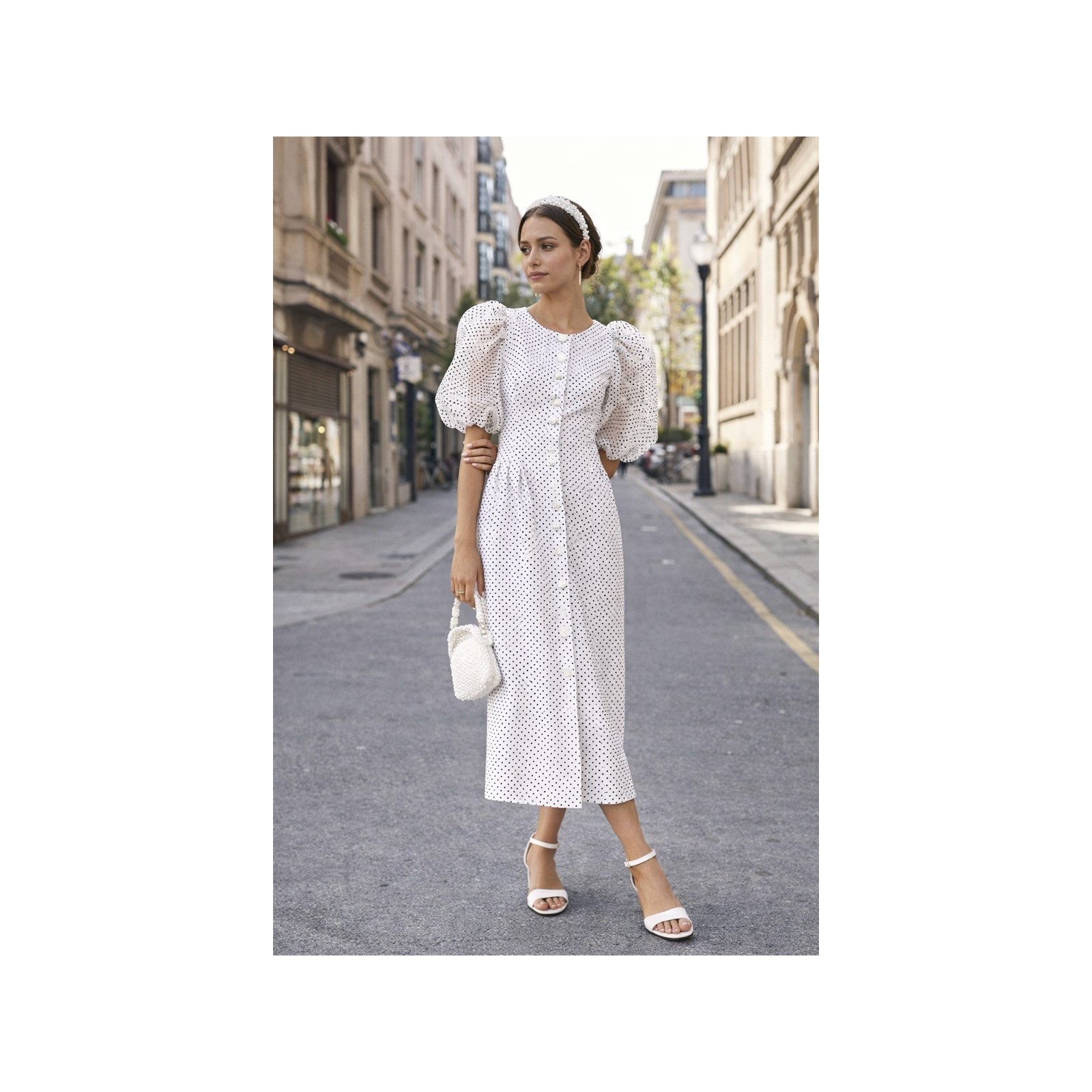 Vestido midi en plumetti blanco para mama de comunion o novia civil