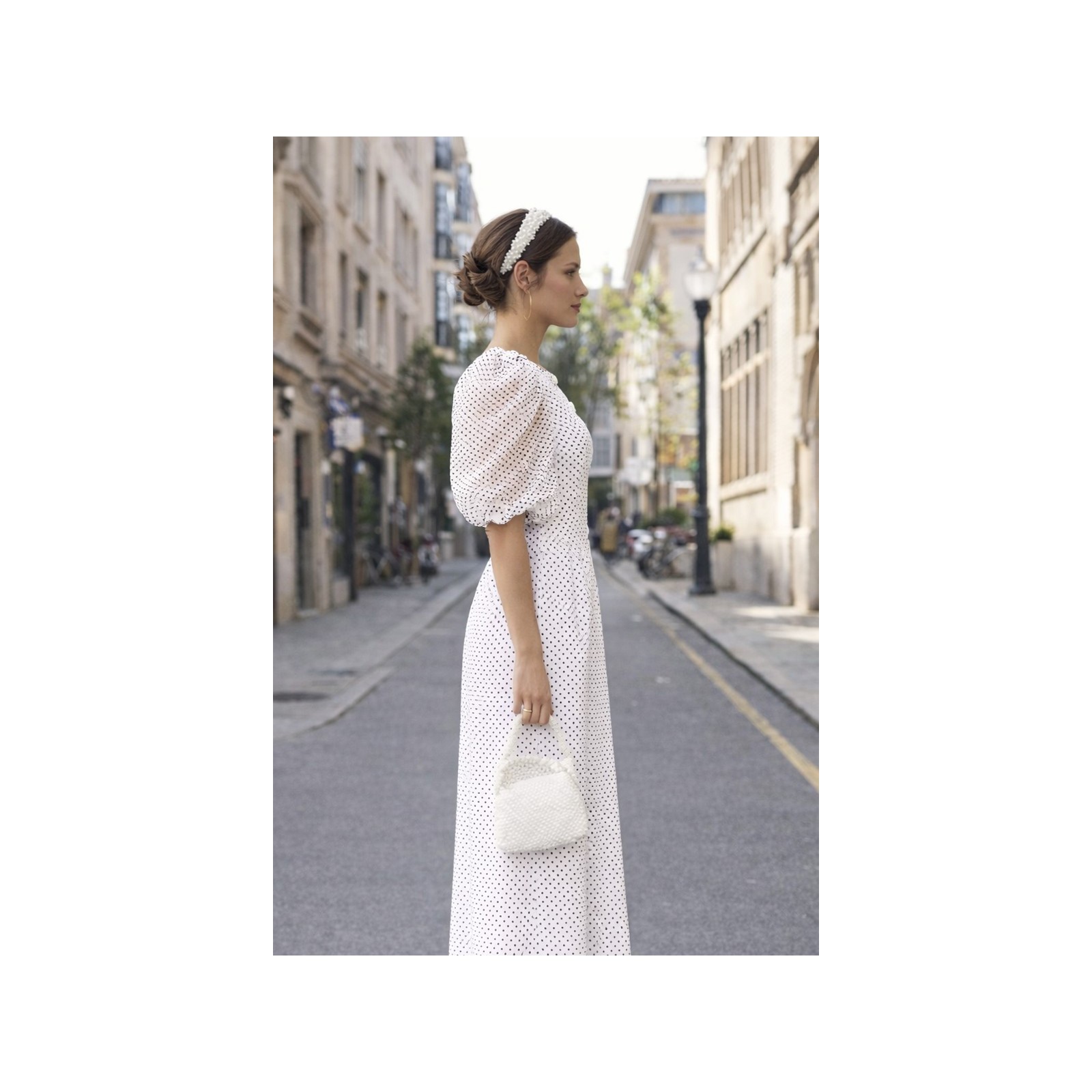 Vestido midi en plumetti blanco para mama de comunion o novia civil