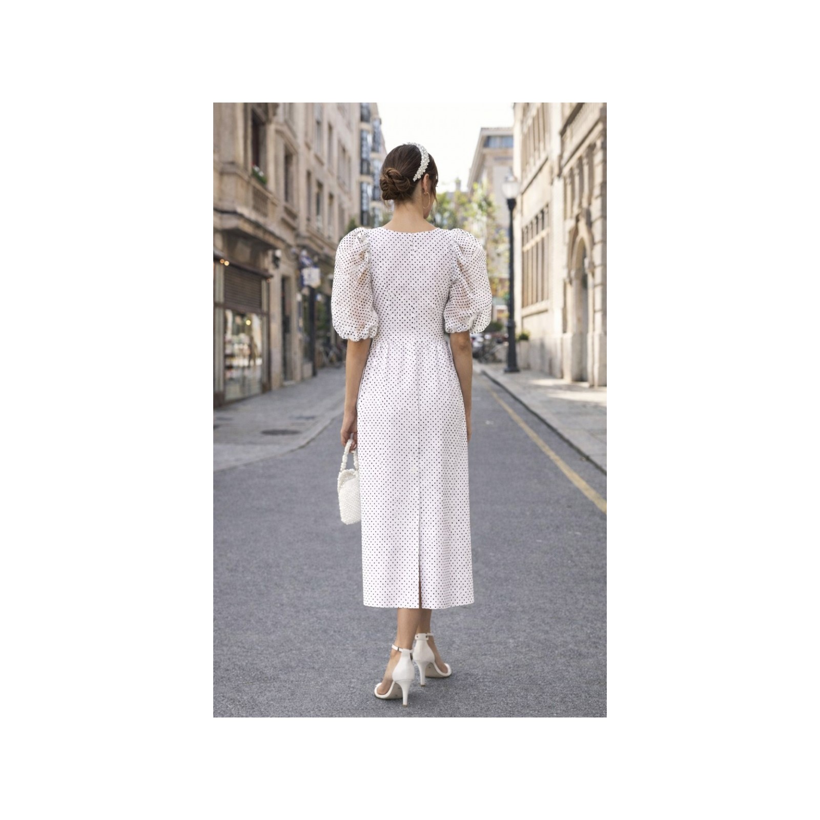 Vestido midi en plumetti blanco para mama de comunion o novia civil
