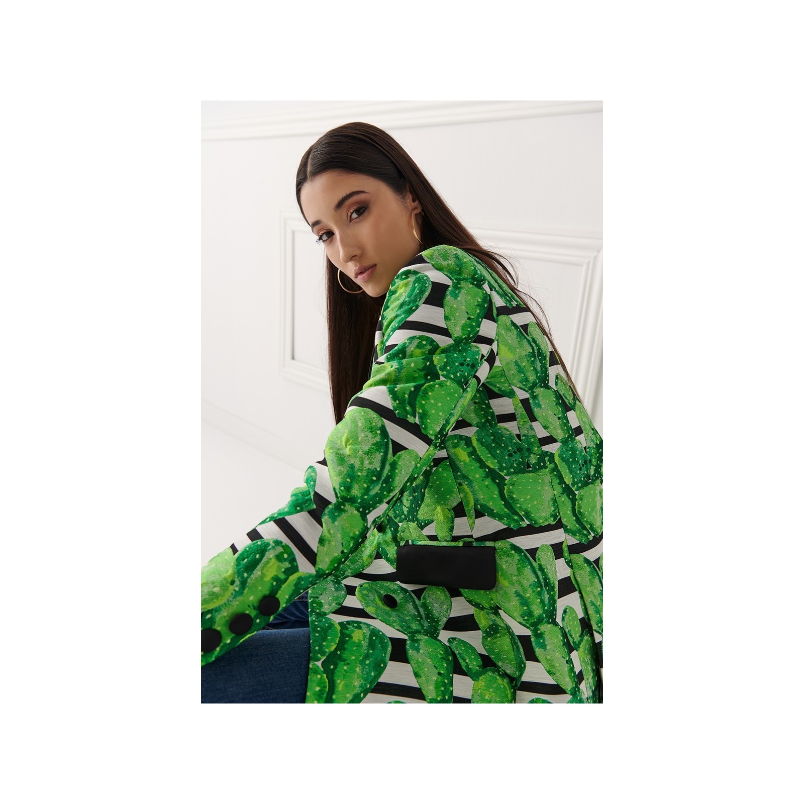 Chaqueta cruzada catcus verde y negra