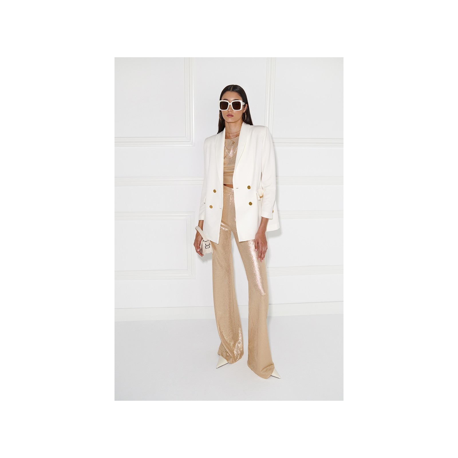 pantalon palazzo metalizado dorado para invitadas fiesta nochevieja