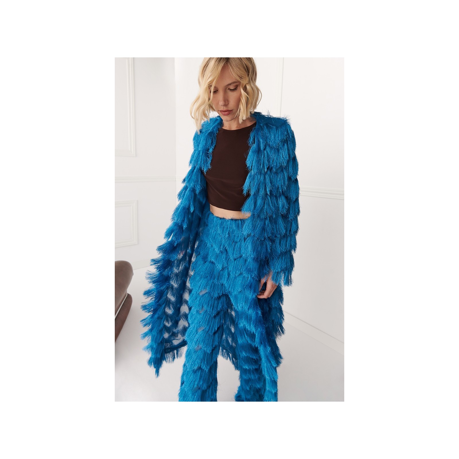 Abrigo de flecos azul efecto pelo otoño invierno