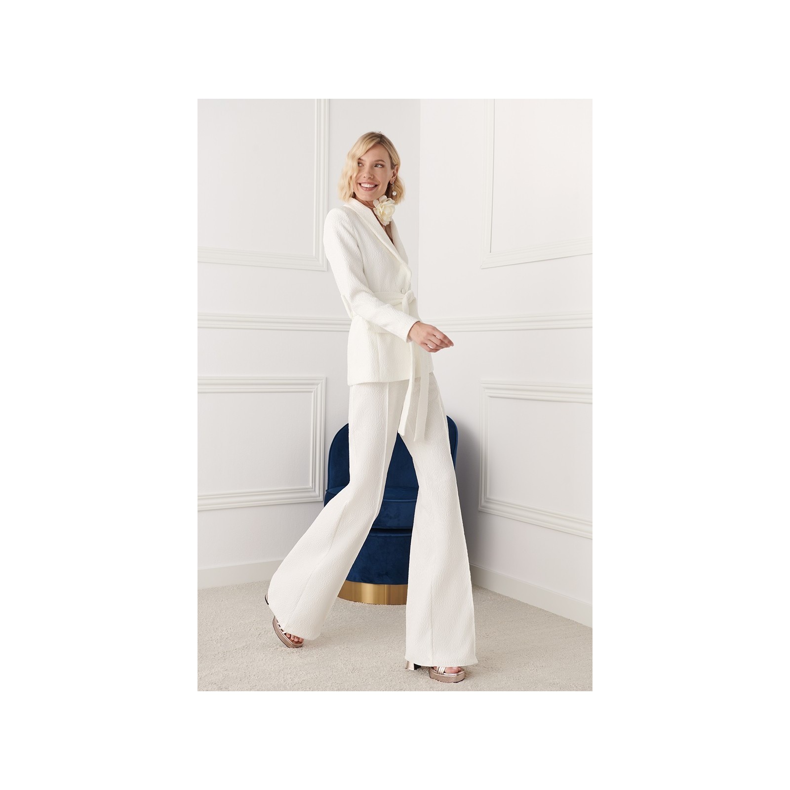 Traje chaqueta y pantalón brocado blanco Robin