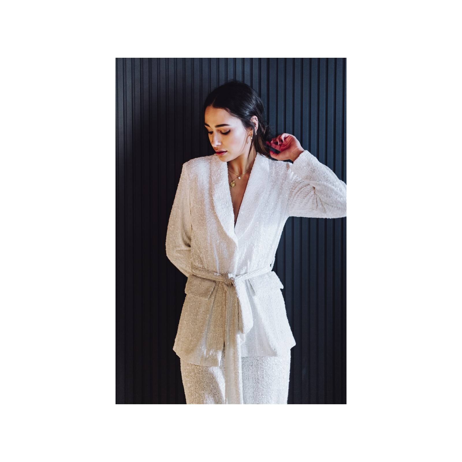 Traje chaqueta y pantalon de lentejuelas blanco para fiesta