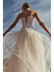 top largo corse con perlas para novia