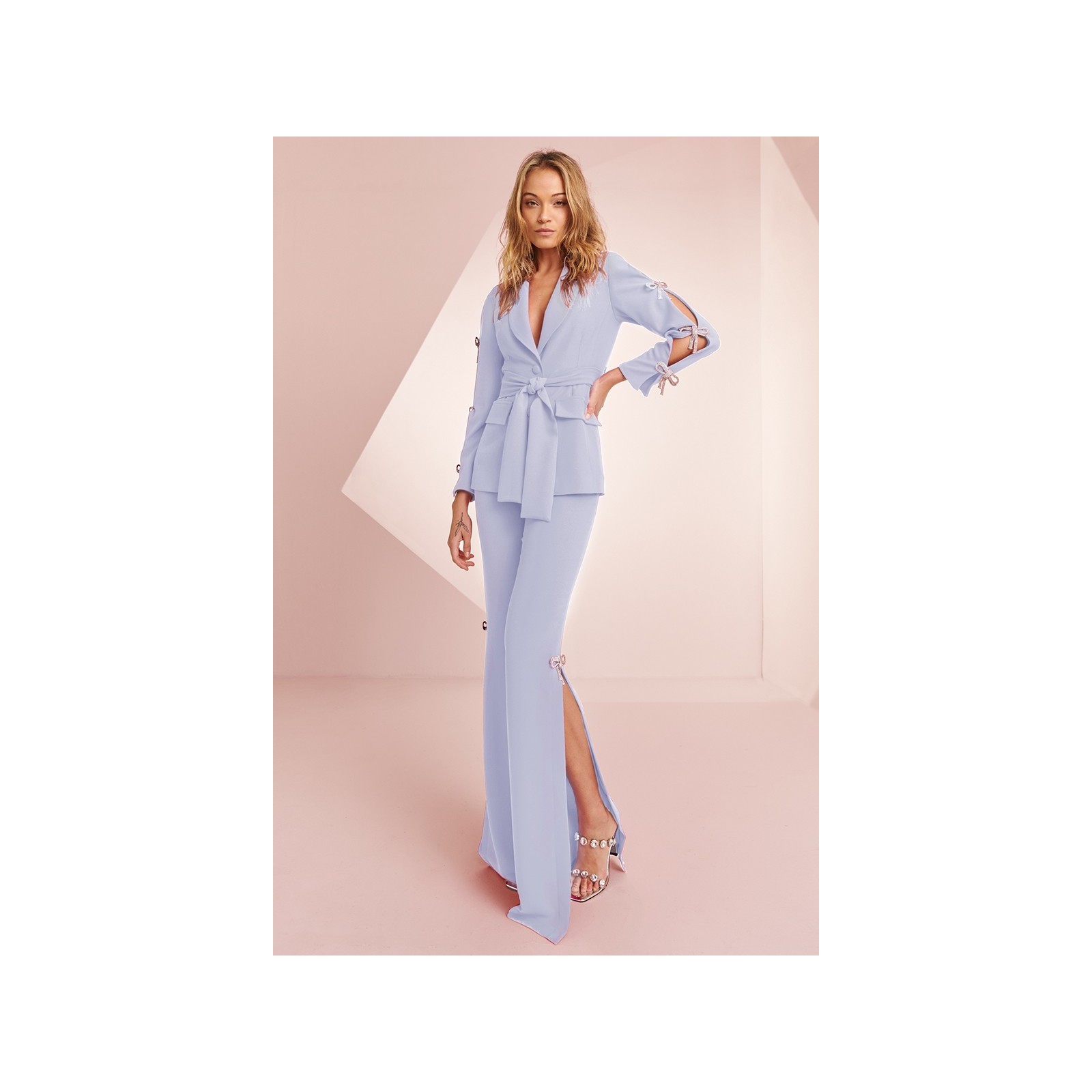 Pantalón Palazzo crepe azul lavanda con lazo joya Helen