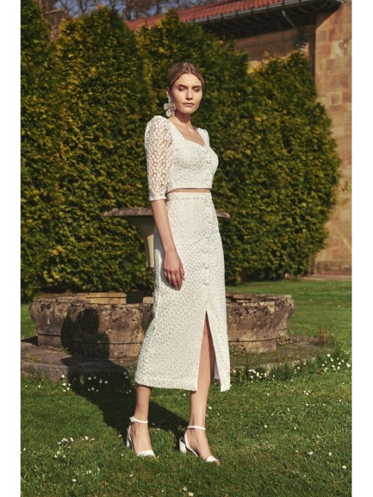 Falda recta tul bordada blanca margaritas para novia