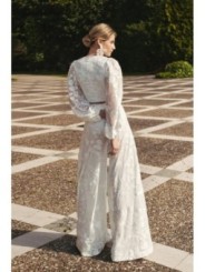 Top en gasa blanca con flores bordadas con manga ablusonada