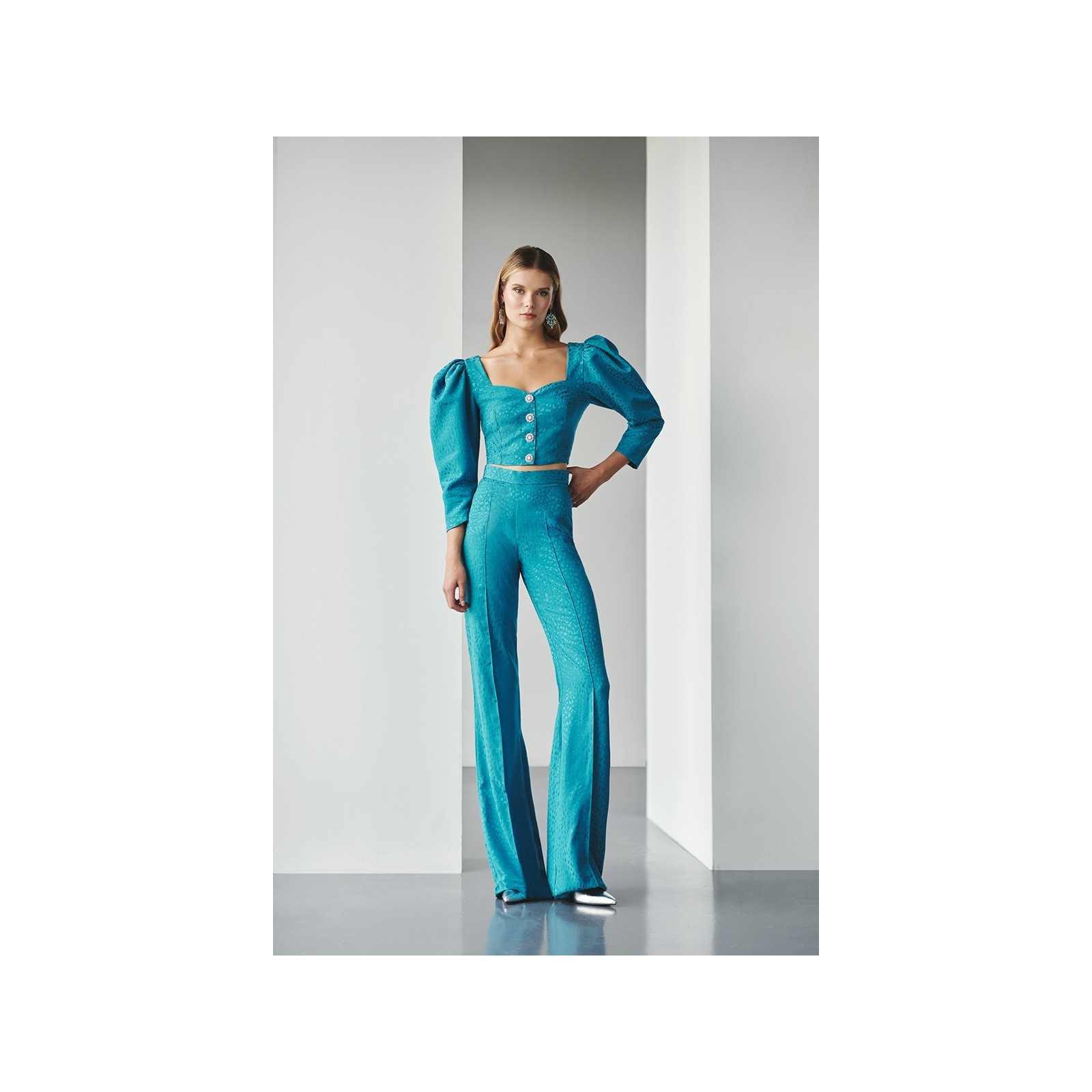 Conjunto de pantalon y top corto jacquard azul con escote corazon