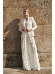 Chaqueta americana gasa blanca bordada para novia civil