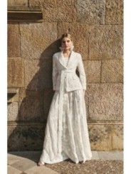 Chaqueta americana gasa blanca bordada para novia civil