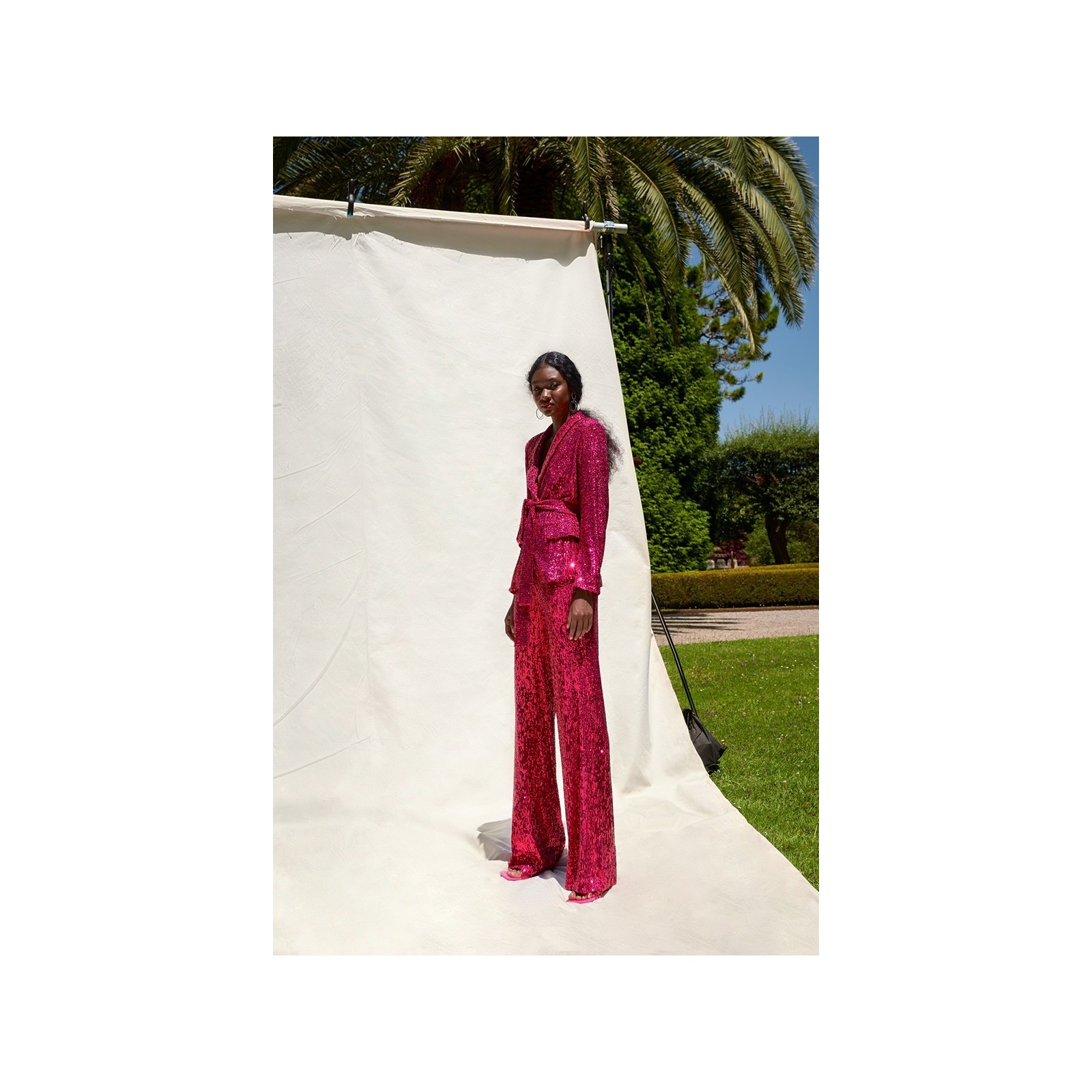 Traje chaqueta y pantalon de lentejuelas rosa palo