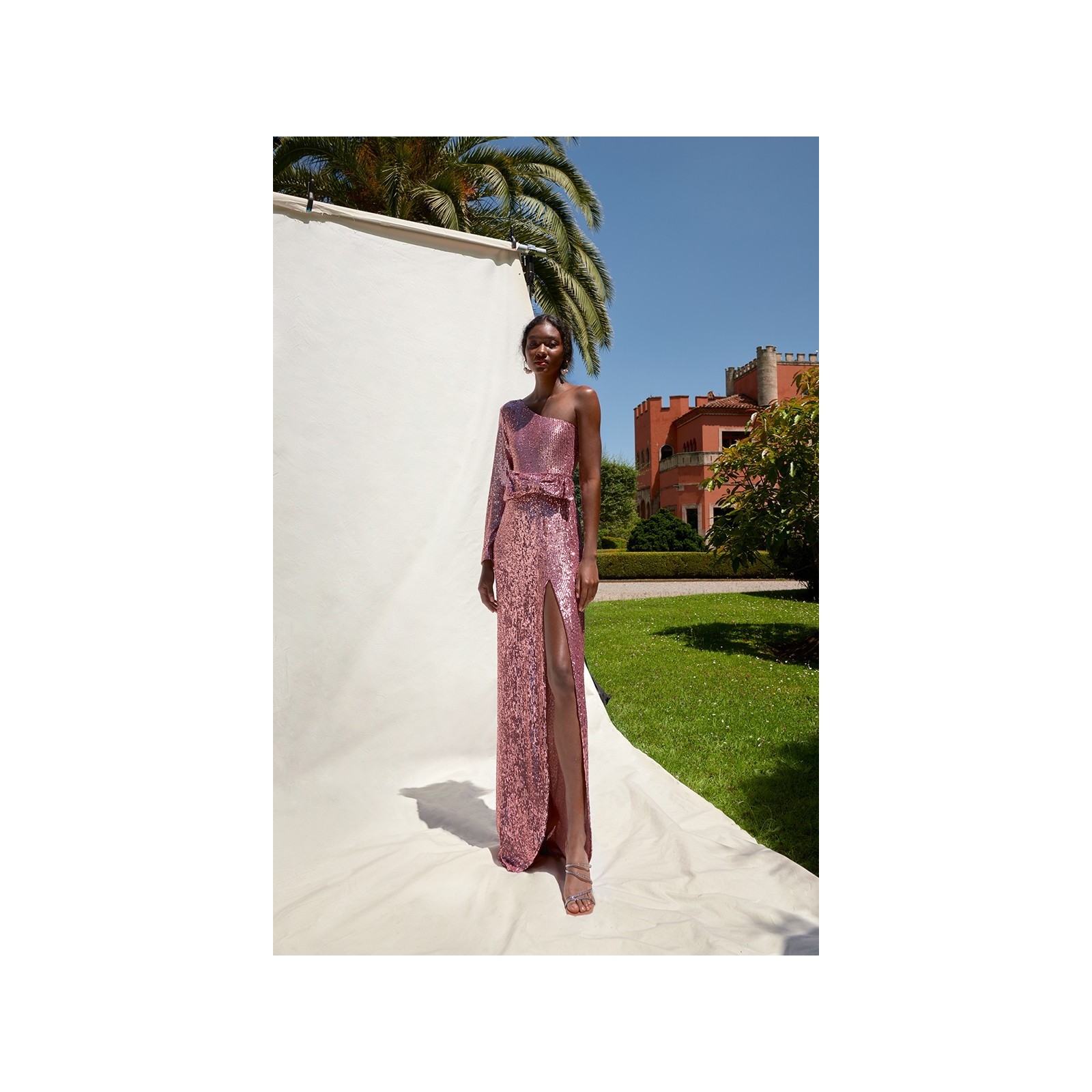 Vestido de fiesta asimetrico largo de lentejuelas rosa palo
