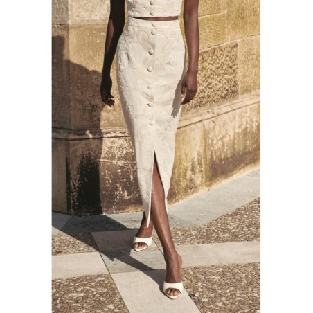 falda de lino con beide dibujo bordado para invitadas