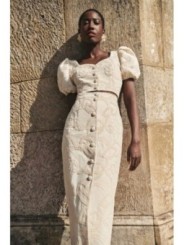 falda de lino con beide dibujo bordado para invitadas