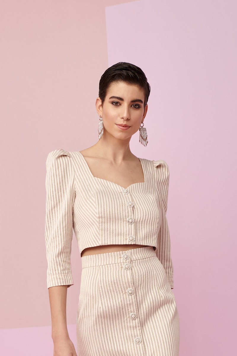 Conjunto de pantalon palazzo y top corto con botones rayas beige