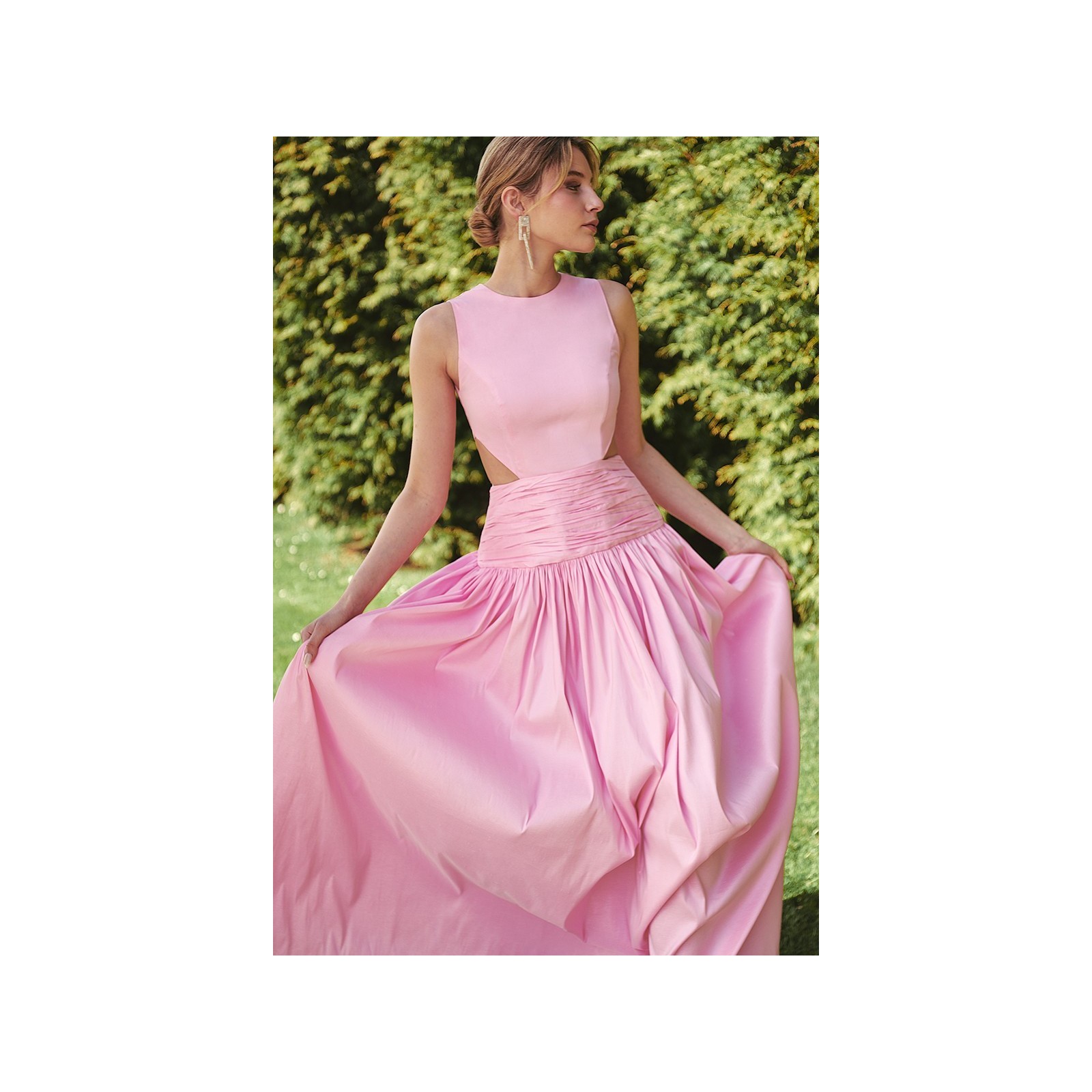 Vestido largo rosa de fiesta para boda con canesú drapeado