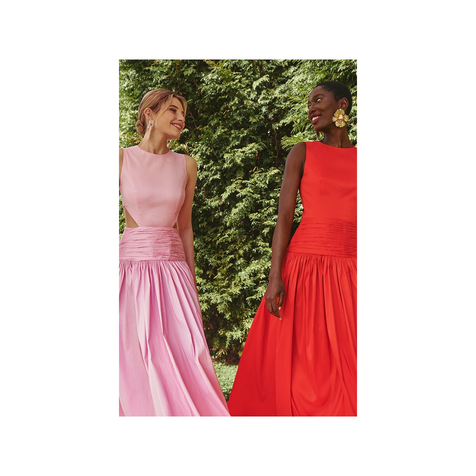 Vestido largo rosa de fiesta para boda con canesú drapeado