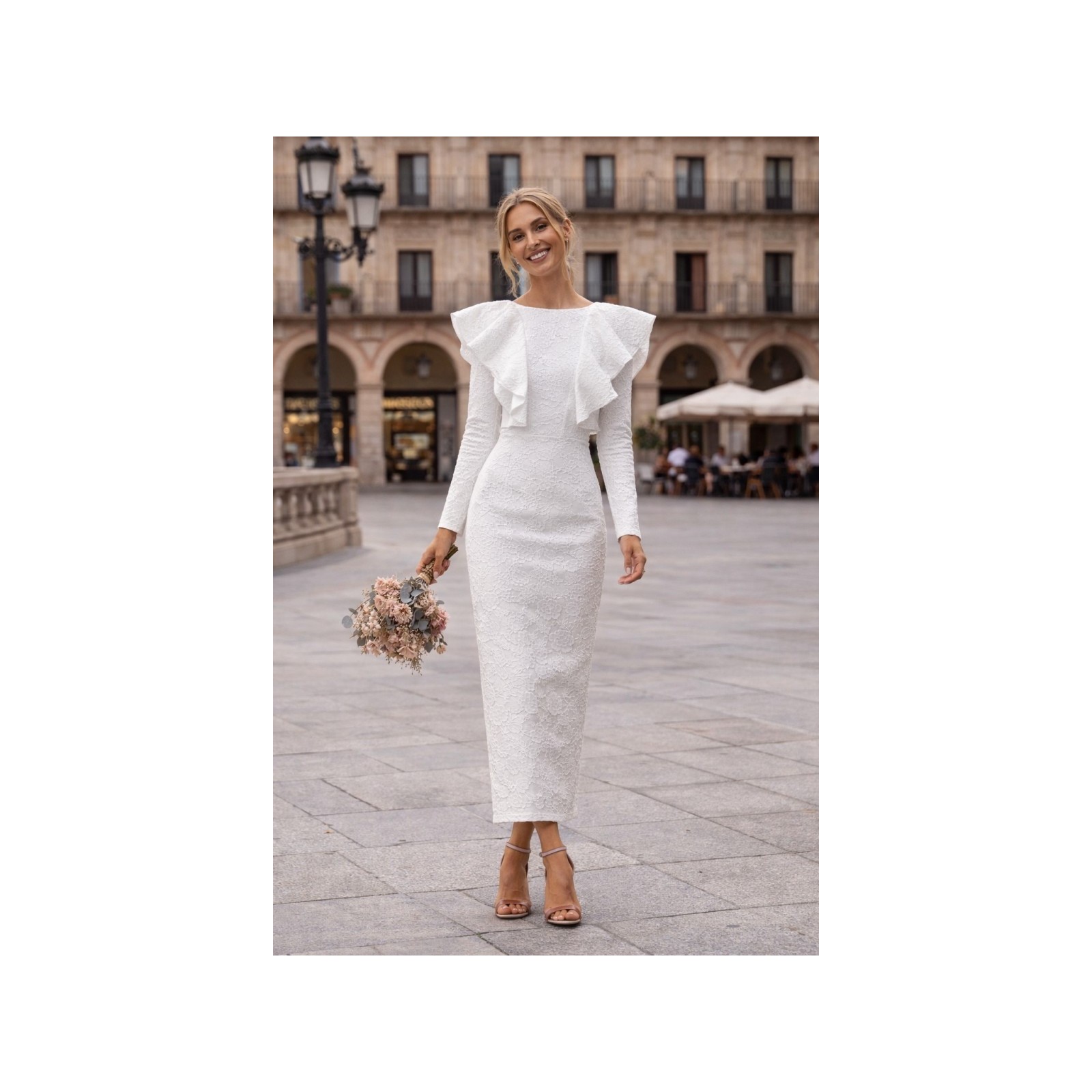 vestido brocado con volantes en cuerpo blanco para novia boda civil