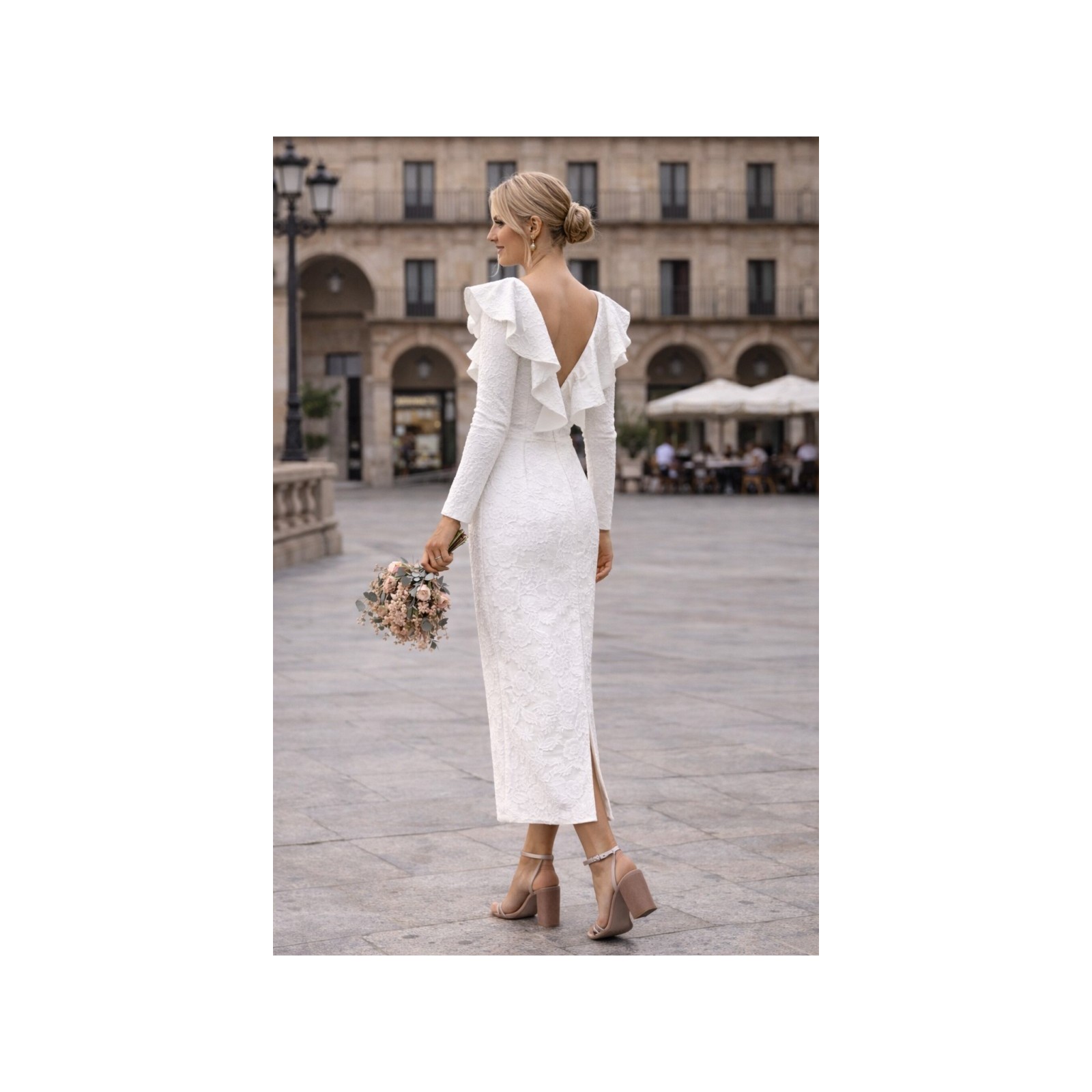 vestido brocado con volantes en cuerpo blanco para novia boda civil