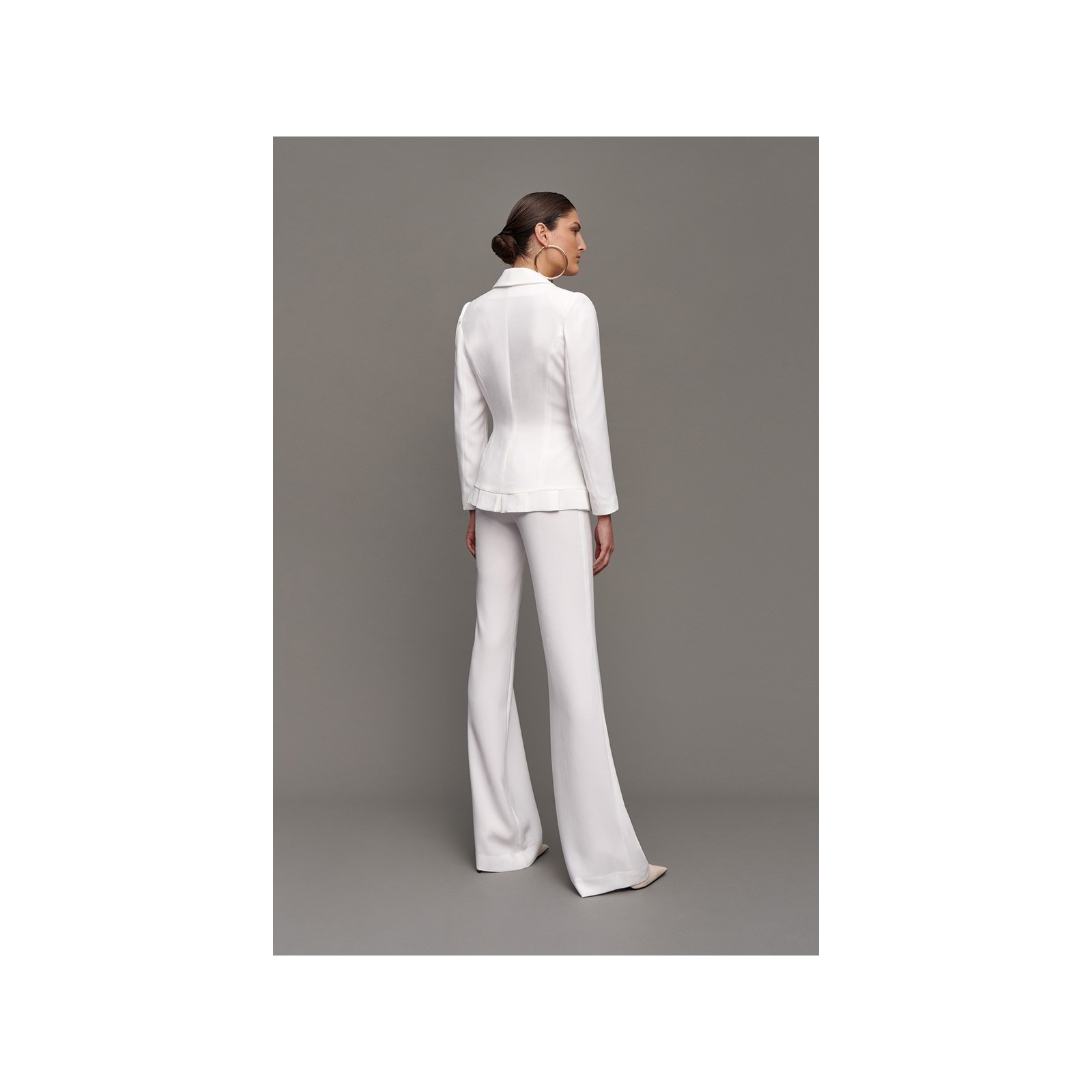 traje blanco dos piezas para novia boda civil o invitada fiesta