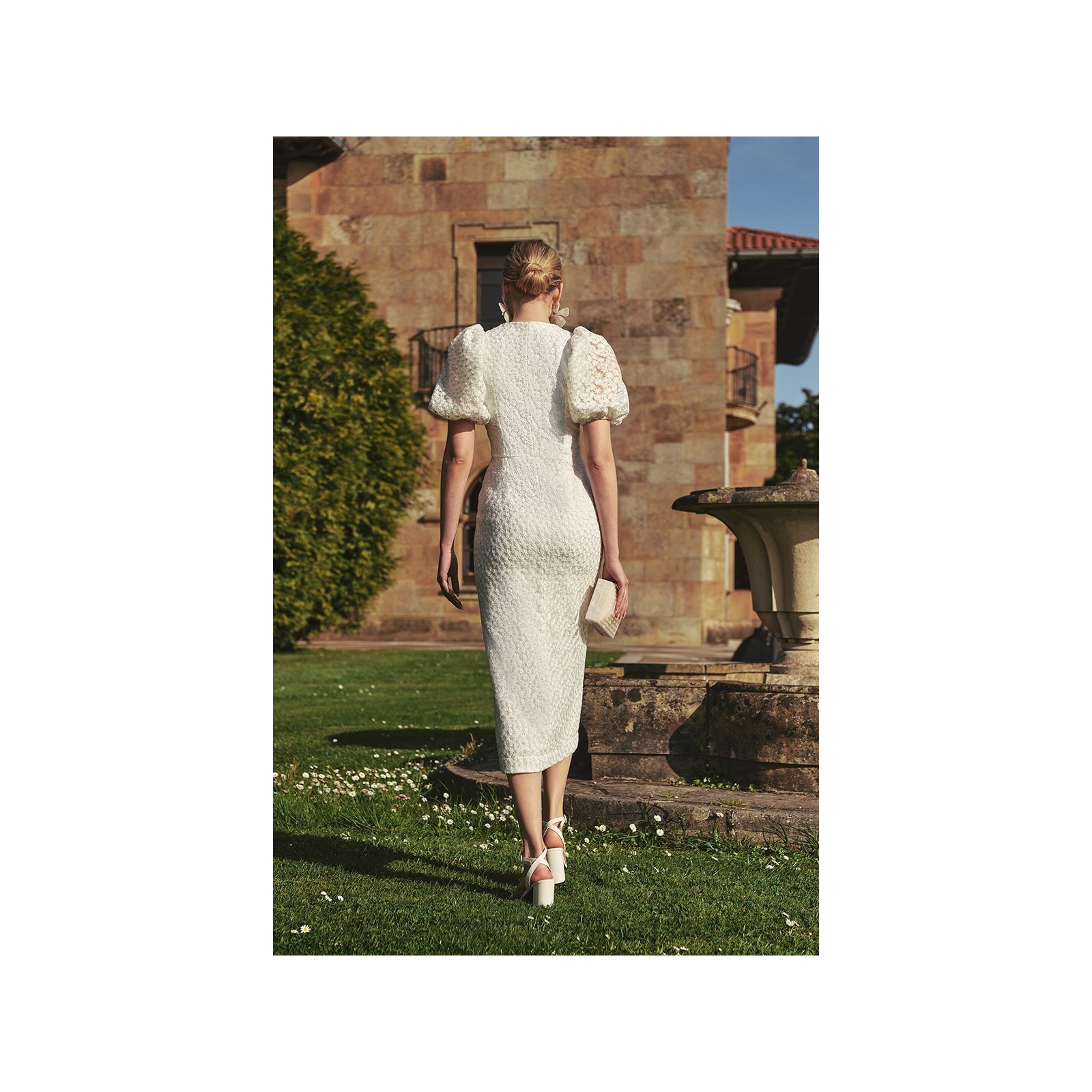 Vestido manga globo recto tul margaritas blanco