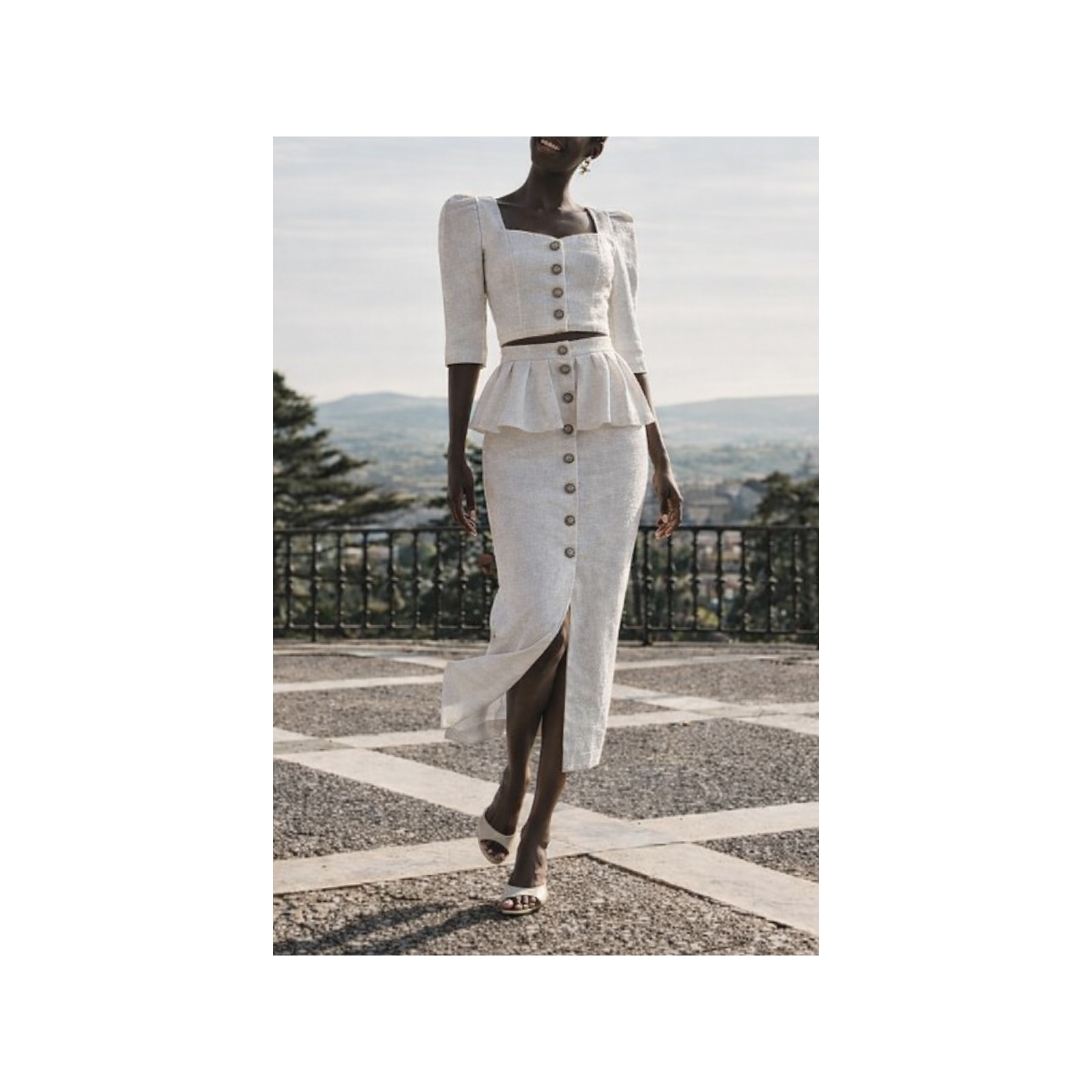 Falda brocada blanca midi joya con peplum