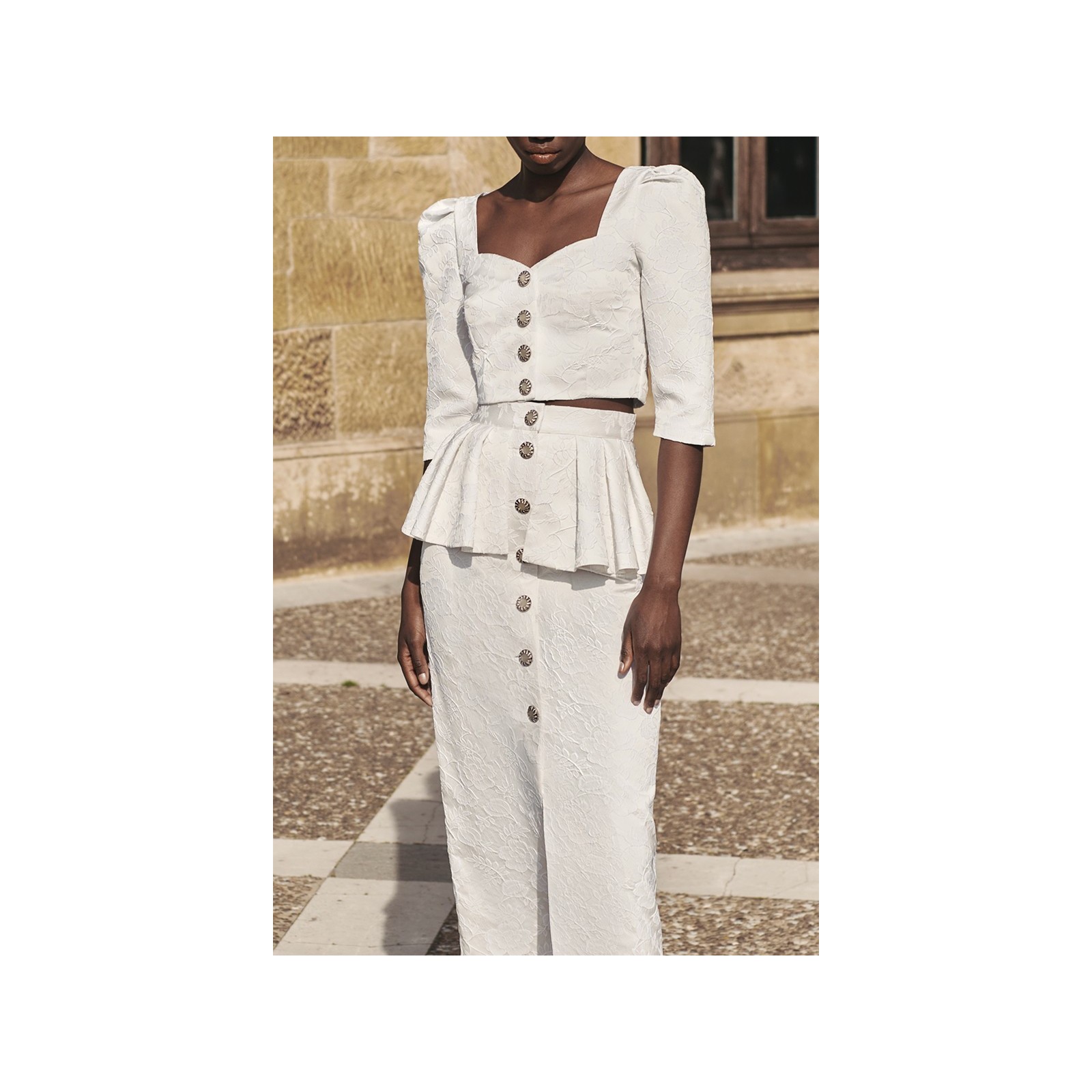 Top joya de jacquard brocado flores blanco escote corazon