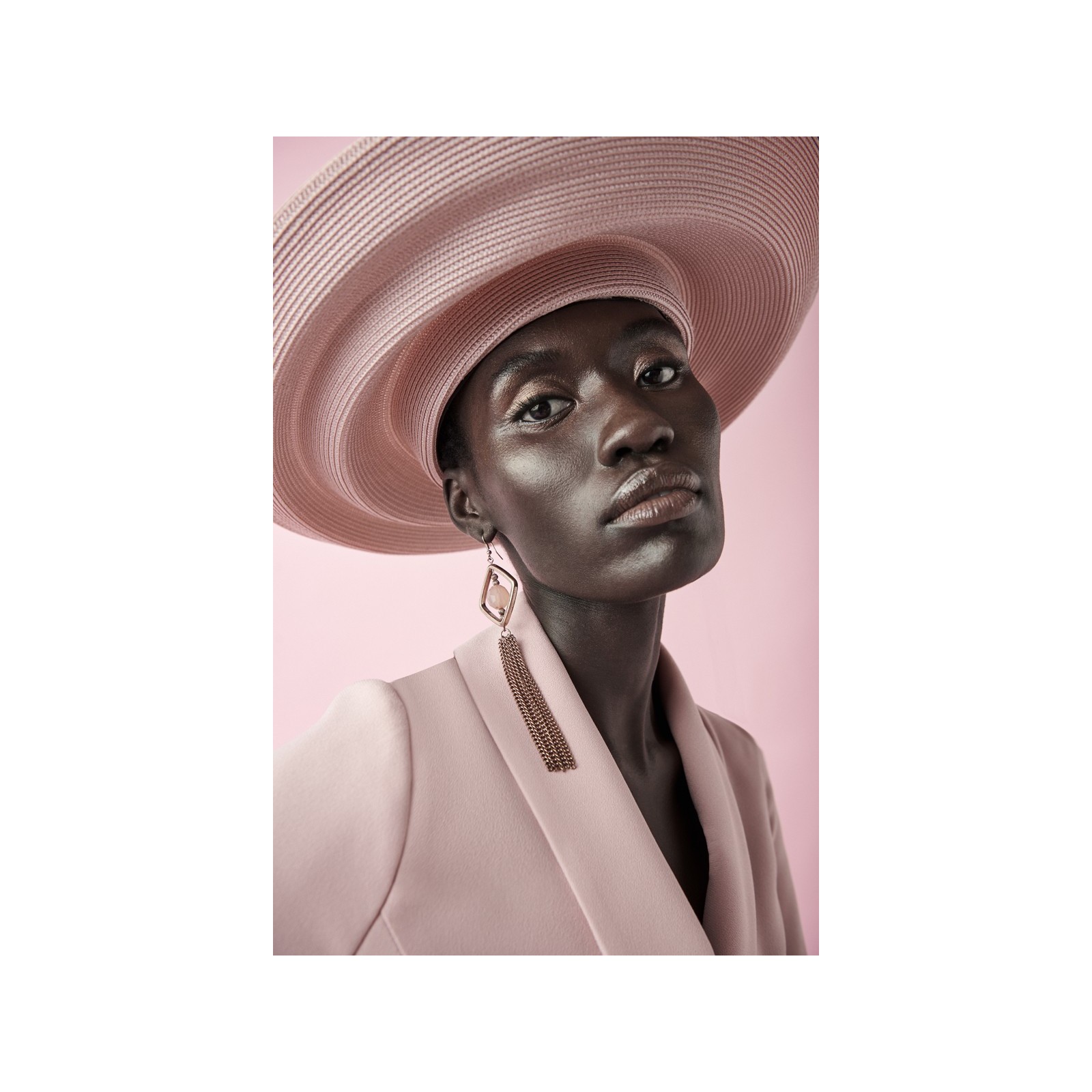 sombrero pamela de buntal rafia rosa palo para invitadas