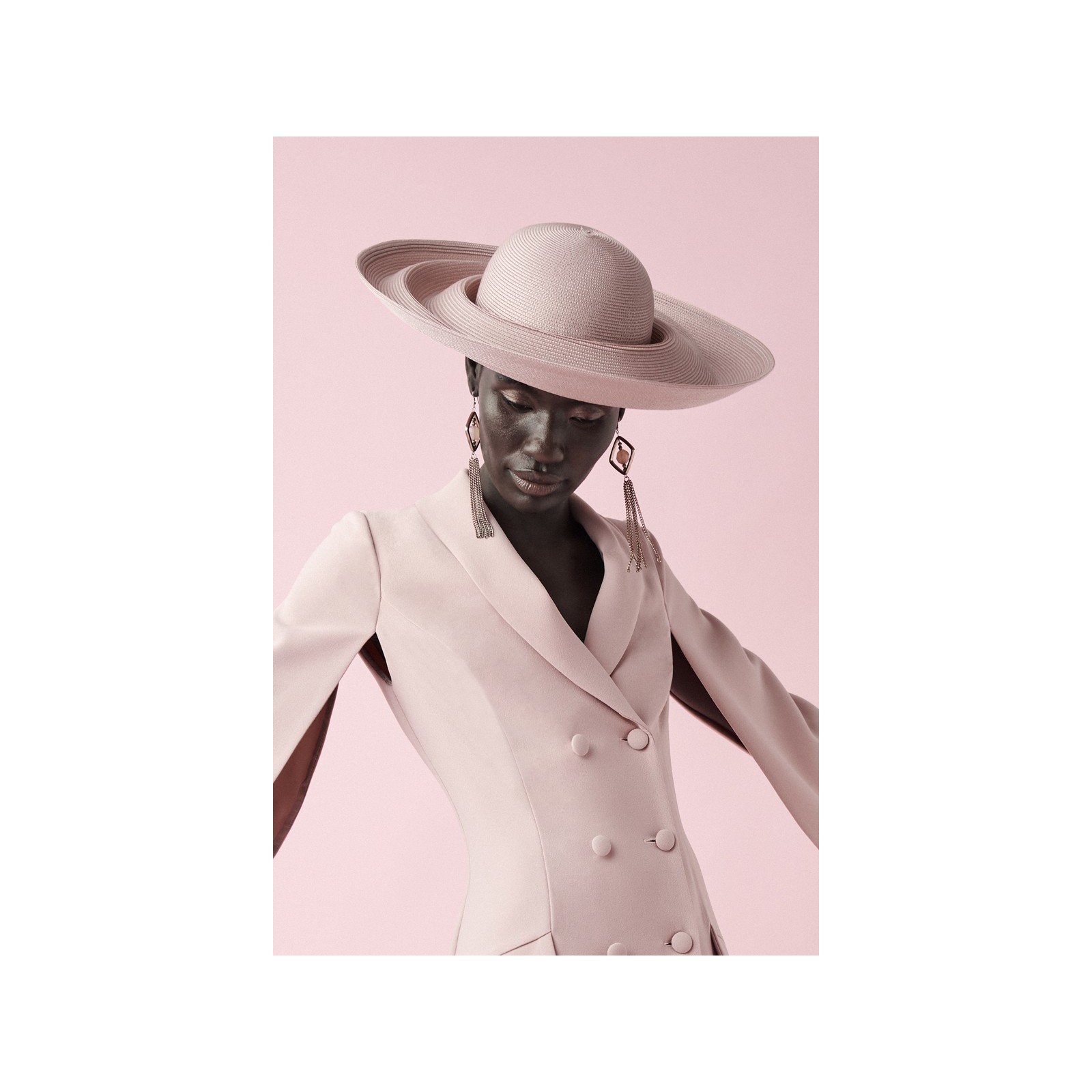 sombrero pamela de buntal rafia rosa palo para invitadas