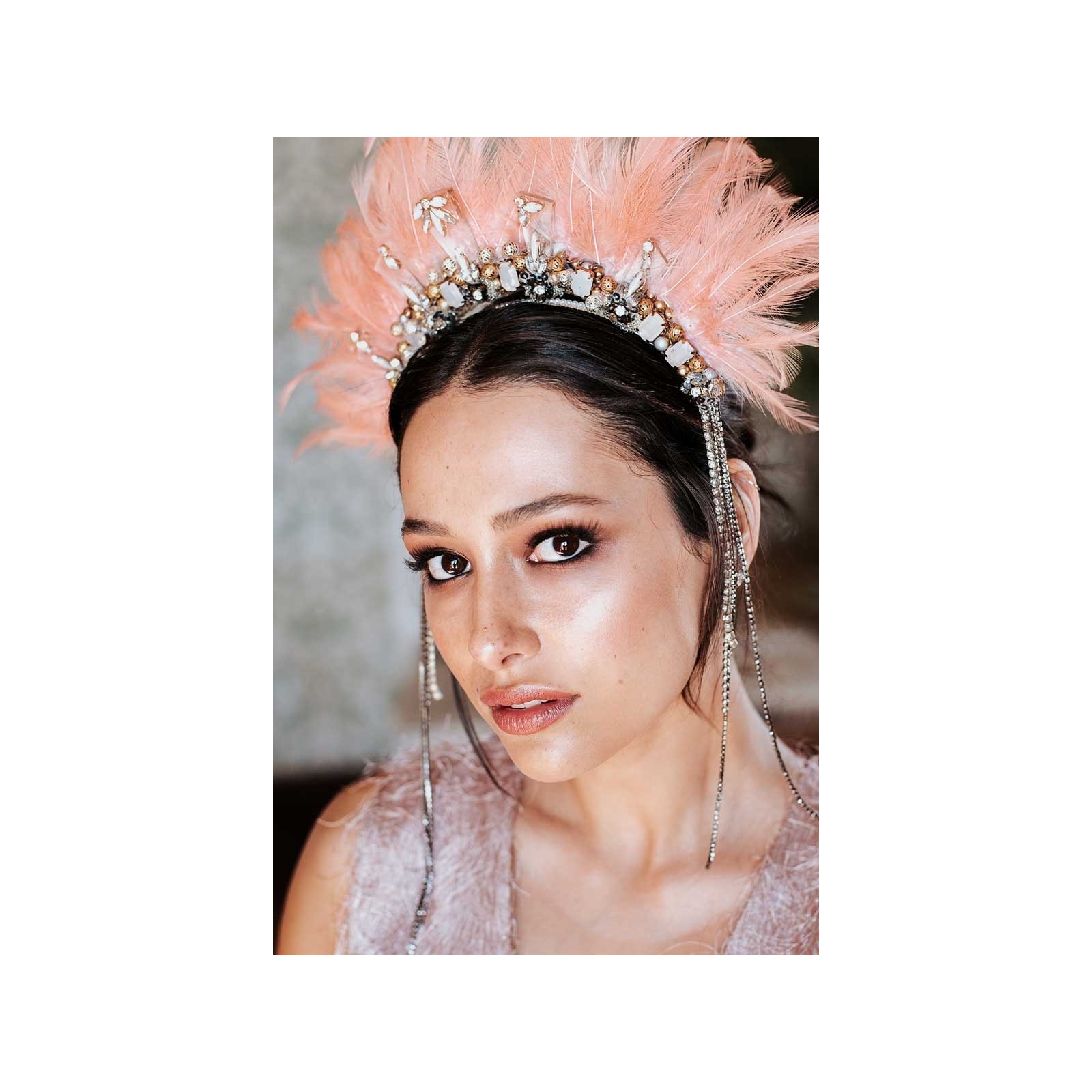 diadema plumas engarces brillantes by lola sevares