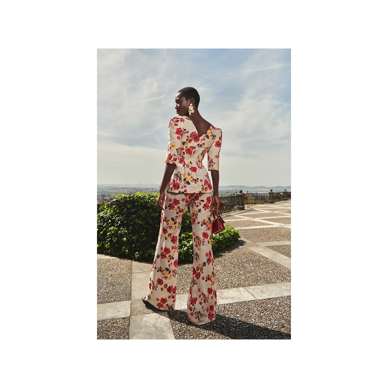 Pantalón Palazzo lino beige bordado flores  para invitada boda