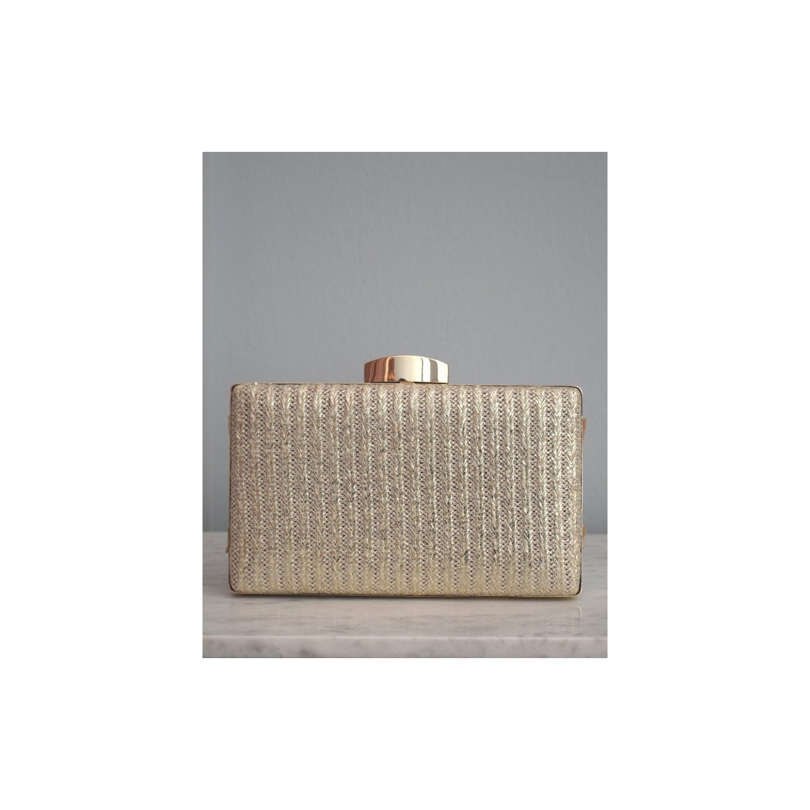 Bolso camel con tiras de terciopelo de colores