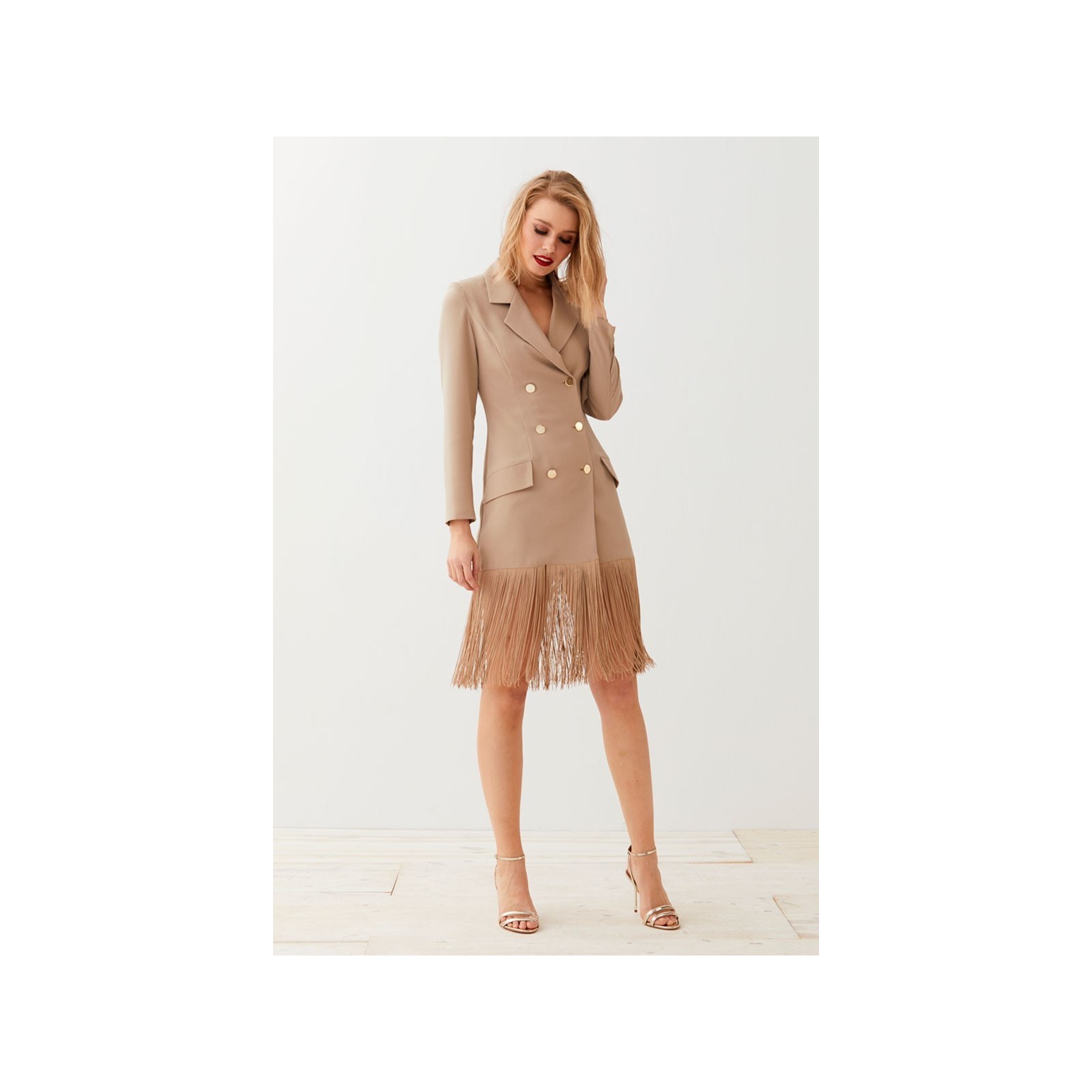 vestido corto esmoquin con flecos sybyl