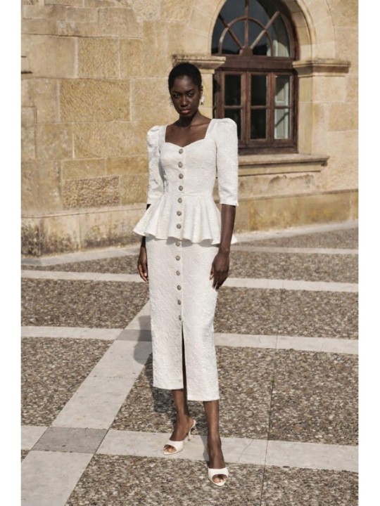 vestido brocado blanco con peplum manga francesa mama comunion o novia civil