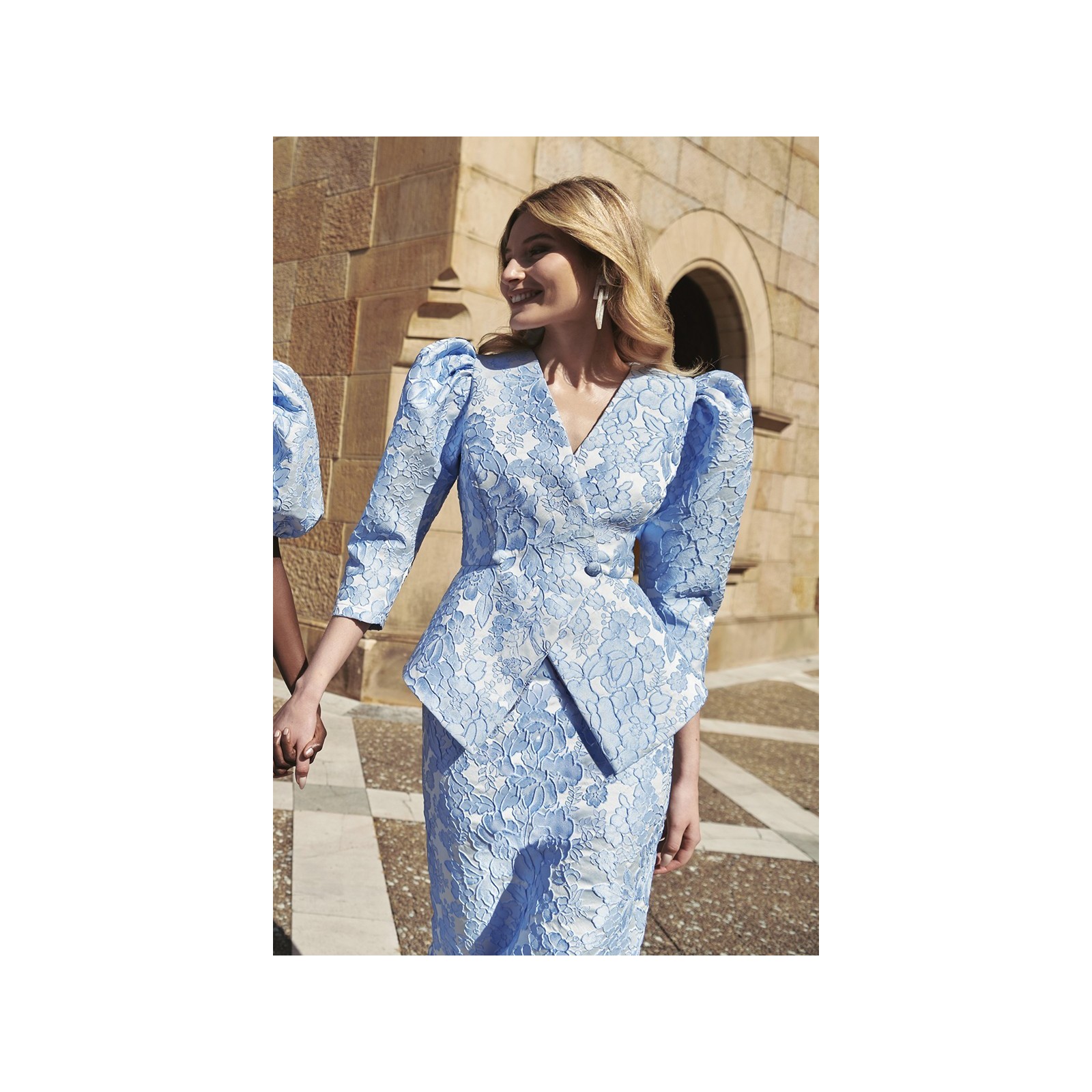 Vestido brocado azul claro con peplum y mangas volumen para  boda,