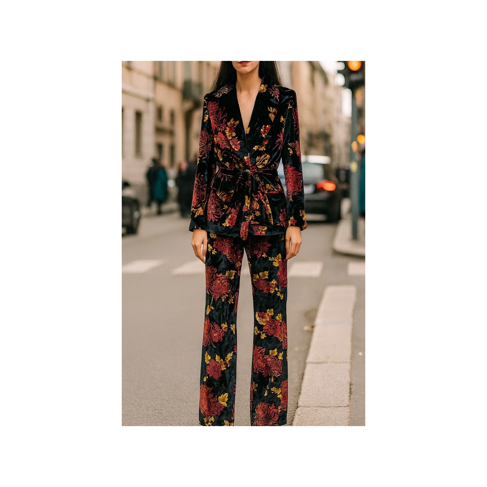 traje de chaqueta y pantalón terciopelo negro con estampado de